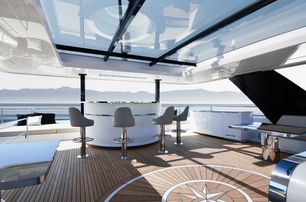 Sunreef 80 Power ECO sun deck bar