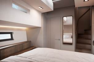 Arksen 55 motor yacht cabin with mirror 