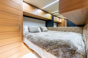 Pershing motor yacht Cersei guest cabin with pullman berth 