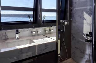 Sanlorenzo motor yacht Kapusha marble master en suite 