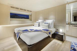 confessa guest suite with window