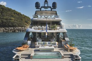 Benetti Oasis 42