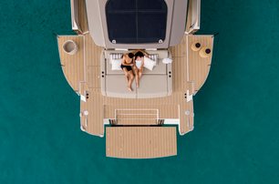 Azimut-Seadeck-range-aft-deck-lifestyle