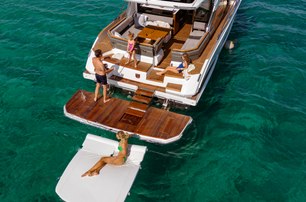 Marex 440 transom beach club