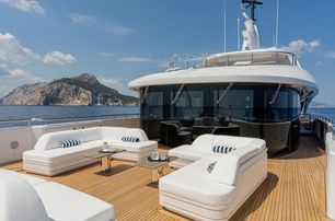 50m Benetti motor yacht Inari foredeck lounge 
