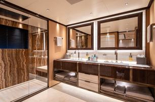 Tankoa superyacht Vertige master ensuite with glass shower 