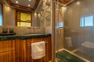 Bilgin superyacht Elada en suite with glass shower 