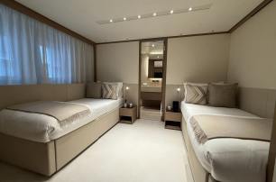  Sanlorenzo motor yacht Phoenician guest cabin with twin beds 