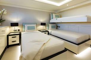 Galene twin cabin