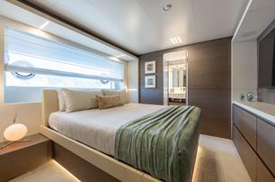  Custom Line motor yacht Kiki V guest cabin with double bed 