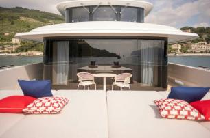 Sanlorenzo motor yacht Tolemai foredeck with sun pads 