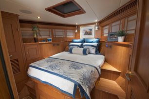 Outer Reef 830 Motoryacht