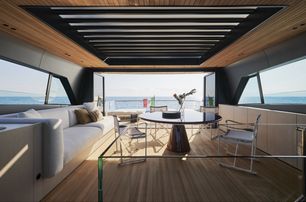 Sanlorenzo-SX-range-upper-terrace