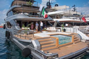 superyacht for sale with swimming pool on aft deck for sale at FLIBS