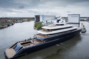 Feadship Project 1012