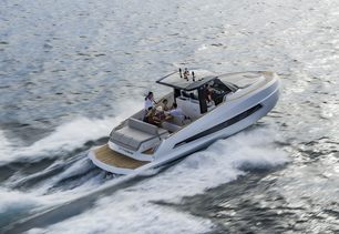 Astondoa 377 Coupe starboard aft running shot