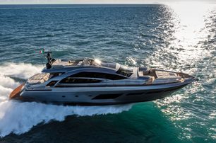Pershing 8X motor yacht under way