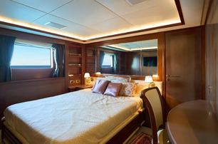 Benetti motor yacht Sea Bear guest cabin with desk 