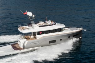 Sirena 58 motor yacht under way