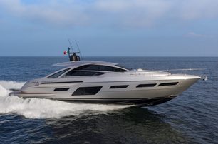 Pershing 7X motor yacht under way
