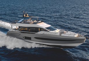 Azimut Fly 78 running shot