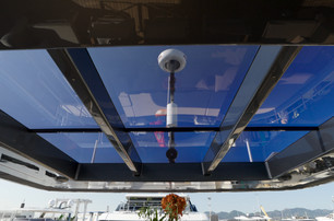 Sunreef-Eco-Power-60-sundeck-sunroof