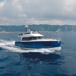 Azimut Magellano 43