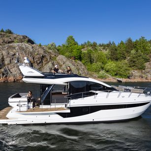 Galeon 470 Skydeck