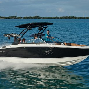 Cobalt Boats R6