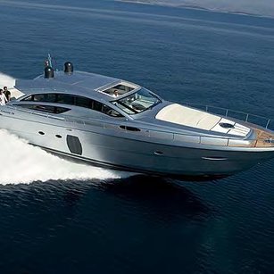 Pershing 72