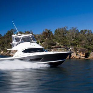 Riviera 43 Open Flybridge