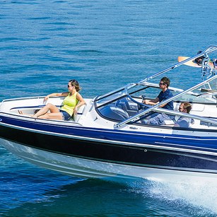 Formula 240 Bowrider