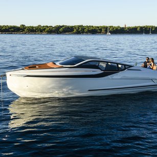 Fairline F//Line 33