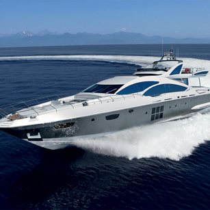 Azimut Grande 120SL