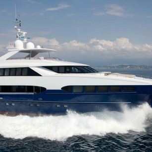 Heesen 4000