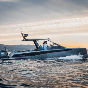 Virtue V10 Top