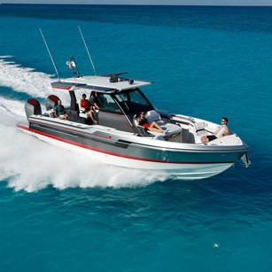 Formula 387 Center Console Sport