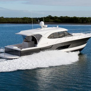 Riviera 445 SUV