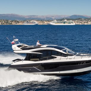 Galeon 510 Skydeck