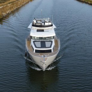 Delphia 12 Flylounge