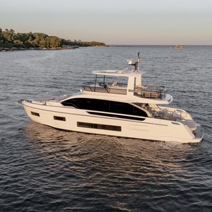 Azimut Fly 62