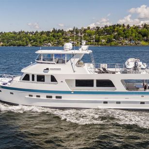 Outer Reef 700 / 720  Motoryacht