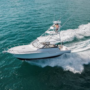 Hatteras Cabo 41