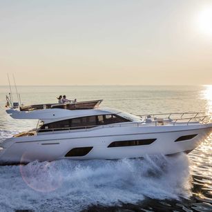 Ferretti 550