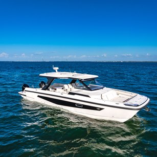 Aquila 45 Sport