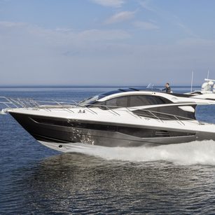 Galeon 560 Skydeck