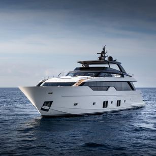 Sanlorenzo SL106 Asymmetric