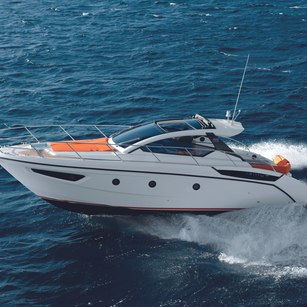 Azimut Atlantis 38