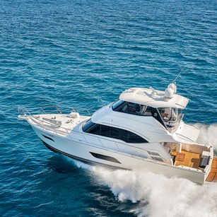 Riviera 52 Enclosed Flybridge