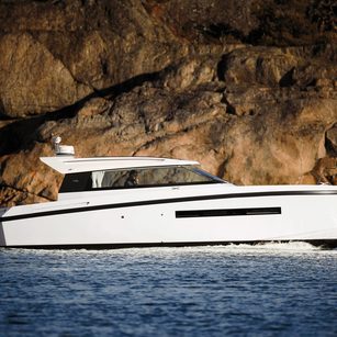 Delta Powerboats 33 Coupé